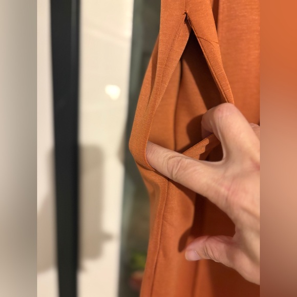 Unbranded Sleeveless Two-Piece Tracksuit - NWOT - Picture 16 of 17